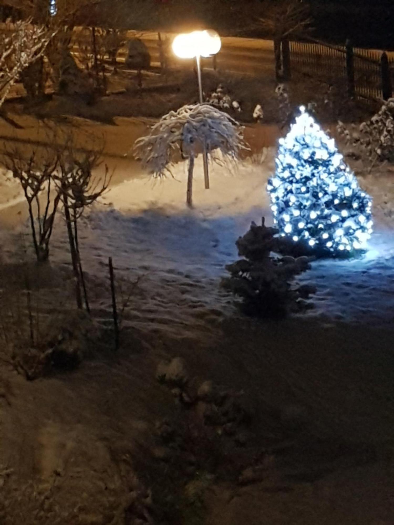 Stas -Przy Szkole Nr 3 W Skawie Skawa Quarto foto